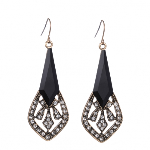 Vintage-Inspired Women's Earrings